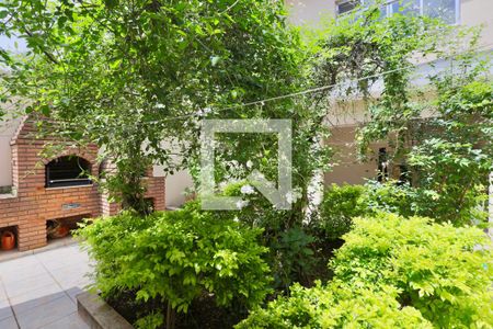 Casa à venda com 450m², 4 quartos e 7 vagas Casa à venda com 450m², 4 quartos e 7 vagasQuintal