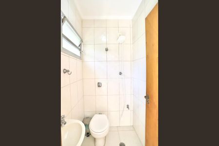 Casa à venda com 450m², 4 quartos e 7 vagas Casa à venda com 450m², 4 quartos e 7 vagasBanheiro