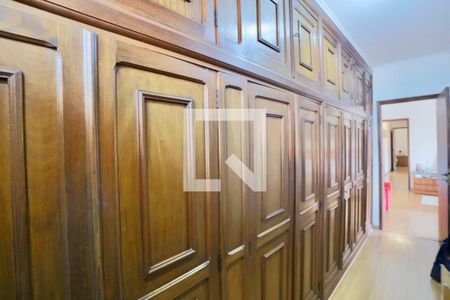 Casa à venda com 450m², 4 quartos e 7 vagas Casa à venda com 450m², 4 quartos e 7 vagasCloset do quarto 3