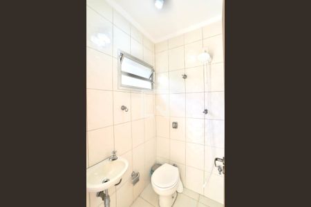 Casa à venda com 450m², 4 quartos e 7 vagas Casa à venda com 450m², 4 quartos e 7 vagasBanheiro