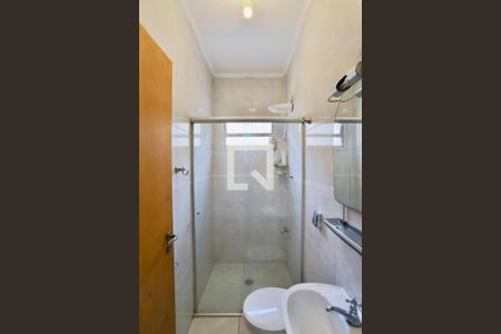 Casa à venda com 450m², 4 quartos e 7 vagas Casa à venda com 450m², 4 quartos e 7 vagasBanheiro do Quarto 4
