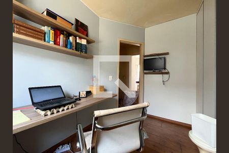 Casa de condomínio à venda com 140m², 4 quartos e 3 vagas Casa de condomínio à venda com 140m², 4 quartos e 3 vagasQuarto 4