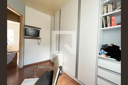 Casa de condomínio à venda com 140m², 4 quartos e 3 vagas Casa de condomínio à venda com 140m², 4 quartos e 3 vagasQuarto 4