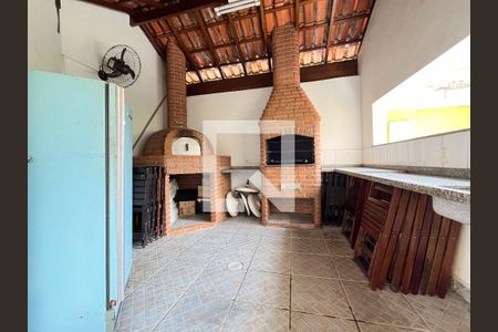 Casa de condomínio à venda com 140m², 4 quartos e 3 vagas Casa de condomínio à venda com 140m², 4 quartos e 3 vagasÁrea comum - Churrasqueira