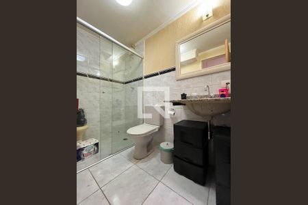 Casa de condomínio à venda com 140m², 4 quartos e 3 vagas Casa de condomínio à venda com 140m², 4 quartos e 3 vagasBanheiro da Suíte 2