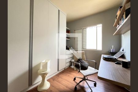Casa de condomínio à venda com 140m², 4 quartos e 3 vagas Casa de condomínio à venda com 140m², 4 quartos e 3 vagasQuarto 4