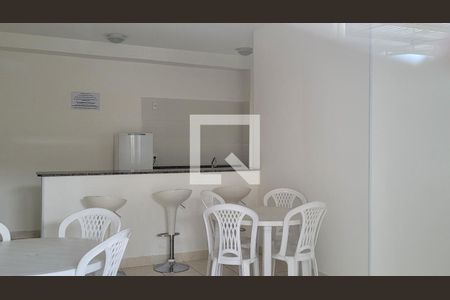 Apartamento à venda com 74m², 3 quartos e 2 vagas Apartamento à venda com 74m², 3 quartos e 2 vagasÁrea comum - Salão de festas