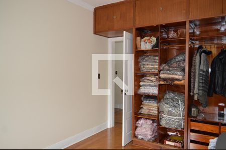 Casa à venda com 250m², 7 quartos e 3 vagasQuarto 2