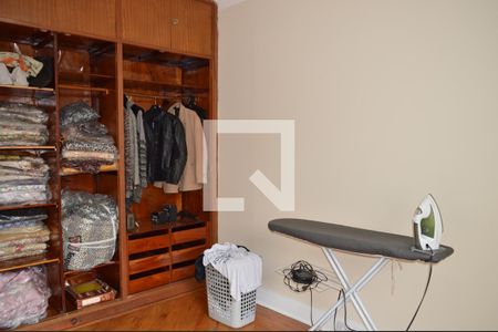 Casa à venda com 250m², 7 quartos e 3 vagasQuarto 2