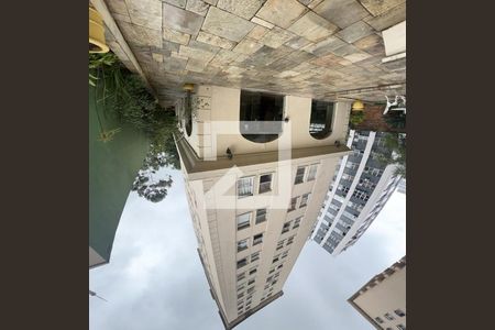 Studio à venda com 28m², 1 quarto e sem vaga Studio à venda com 28m², 1 quarto e sem vagaFachada