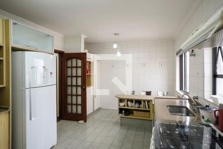 Apartamento à venda com 140m², 3 quartos e 2 vagasCozinha