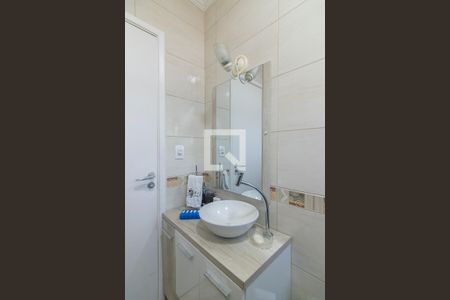 Apartamento à venda com 70m², 3 quartos e 2 vagas Apartamento à venda com 70m², 3 quartos e 2 vagasBanheiro