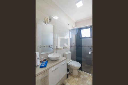 Apartamento à venda com 70m², 3 quartos e 2 vagas Apartamento à venda com 70m², 3 quartos e 2 vagasBanheiro