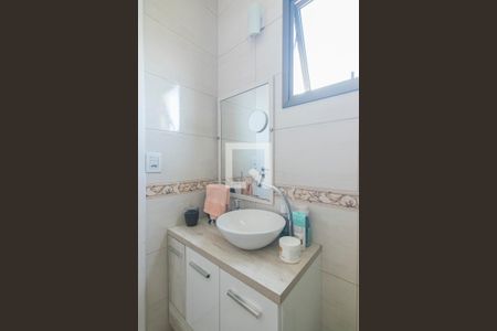 Apartamento à venda com 70m², 3 quartos e 2 vagas Apartamento à venda com 70m², 3 quartos e 2 vagasBanheiro da Suite