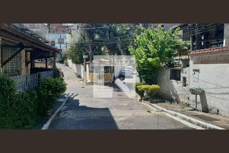 Casa de condomínio à venda com 100m², 3 quartos e 1 vaga Casa de condomínio à venda com 100m², 3 quartos e 1 vagaPortaria