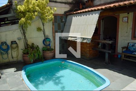 Casa de condomínio à venda com 100m², 3 quartos e 1 vaga Casa de condomínio à venda com 100m², 3 quartos e 1 vagaárea comum