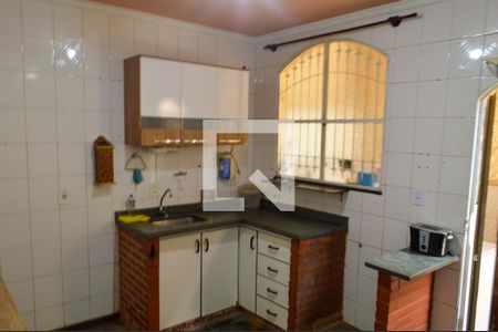 Casa de condomínio à venda com 100m², 3 quartos e 1 vaga Casa de condomínio à venda com 100m², 3 quartos e 1 vagaCozinha