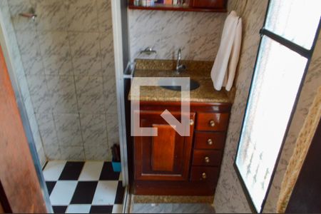 Casa de condomínio à venda com 100m², 3 quartos e 1 vaga Casa de condomínio à venda com 100m², 3 quartos e 1 vagaBanheiro da Suíte 2