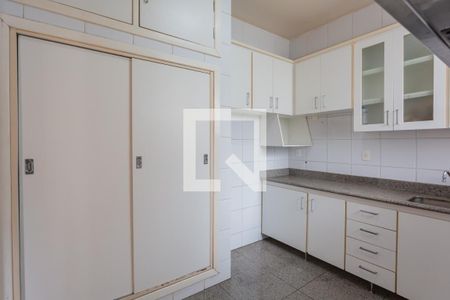 Casa à venda com 250m², 3 quartos e 3 vagasCozinha