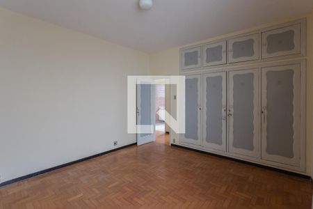 Casa à venda com 250m², 3 quartos e 3 vagasQuarto 3 - Suíte