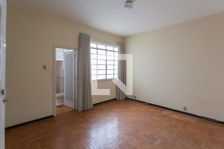 Casa à venda com 250m², 3 quartos e 3 vagasQuarto 3 - Suíte