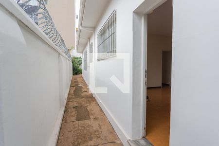 Casa à venda com 250m², 3 quartos e 3 vagasÁrea de Serviço