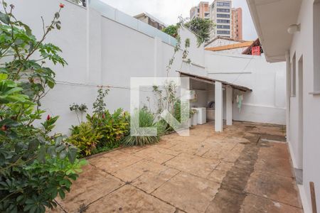 Casa à venda com 250m², 3 quartos e 3 vagasÁrea de Serviço