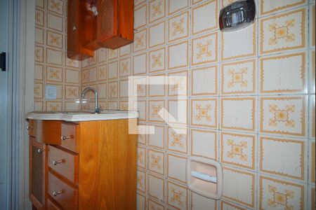 Banheiro de apartamento para alugar com 1 quarto, 47m² em Morro Santana, Porto Alegre