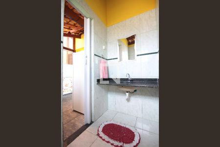 Apartamento à venda com 78m², 2 quartos e 2 vagasBanheiro de Serviço