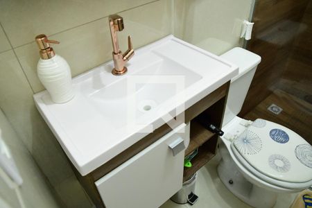 Casa de condomínio à venda com 112m², 2 quartos e 1 vagaBanheiro