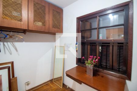 Casa à venda com 168m², 4 quartos e 2 vagas Casa à venda com 168m², 4 quartos e 2 vagasQuarto de Serviço