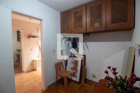 Casa à venda com 168m², 4 quartos e 2 vagas Casa à venda com 168m², 4 quartos e 2 vagasQuarto de Serviço