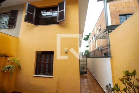 Casa à venda com 168m², 4 quartos e 2 vagas Casa à venda com 168m², 4 quartos e 2 vagasQuintal