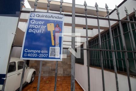 Casa à venda com 168m², 4 quartos e 2 vagas Casa à venda com 168m², 4 quartos e 2 vagasPlaquinha
