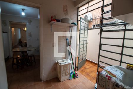 Casa à venda com 168m², 4 quartos e 2 vagas Casa à venda com 168m², 4 quartos e 2 vagasÁrea de Serviço