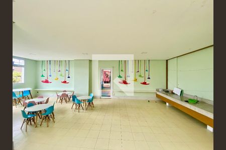 Apartamento à venda com 98m², 3 quartos e 2 vagas Apartamento à venda com 98m², 3 quartos e 2 vagasAteliê Infantil