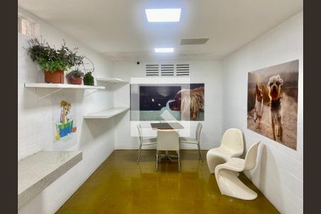 Apartamento à venda com 98m², 3 quartos e 2 vagas Apartamento à venda com 98m², 3 quartos e 2 vagasPet Care