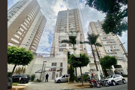 Apartamento à venda com 98m², 3 quartos e 2 vagas Apartamento à venda com 98m², 3 quartos e 2 vagasFachada