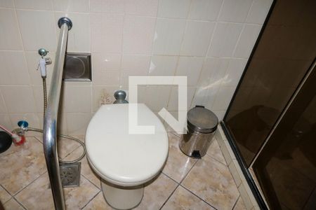 Apartamento à venda com 148m², 3 quartos e 2 vagas Apartamento à venda com 148m², 3 quartos e 2 vagasBanheiro da Suíte