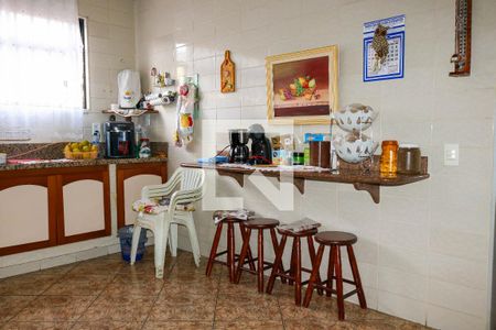 Apartamento à venda com 148m², 3 quartos e 2 vagas Apartamento à venda com 148m², 3 quartos e 2 vagasCozinha