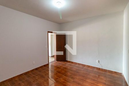 Casa à venda com 340m², 7 quartos e 3 vagas Casa à venda com 340m², 7 quartos e 3 vagasQuarto 3