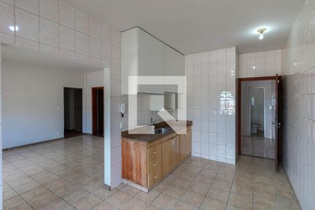 Casa à venda com 340m², 7 quartos e 3 vagas Casa à venda com 340m², 7 quartos e 3 vagasCozinha
