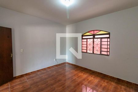 Casa à venda com 340m², 7 quartos e 3 vagas Casa à venda com 340m², 7 quartos e 3 vagasQuarto 3
