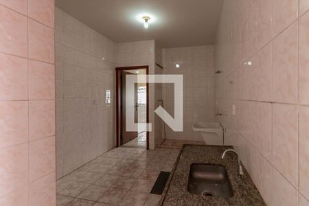 Casa à venda com 340m², 7 quartos e 3 vagas Casa à venda com 340m², 7 quartos e 3 vagasÁrea de Serviço