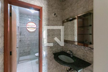 Casa à venda com 340m², 7 quartos e 3 vagas Casa à venda com 340m², 7 quartos e 3 vagasBanheiro Social