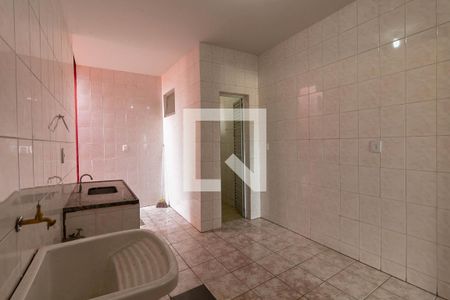 Casa à venda com 340m², 7 quartos e 3 vagas Casa à venda com 340m², 7 quartos e 3 vagasÁrea de Serviço