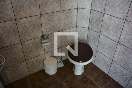Casa à venda com 312m², 3 quartos e 4 vagas Casa à venda com 312m², 3 quartos e 4 vagasBanheiro