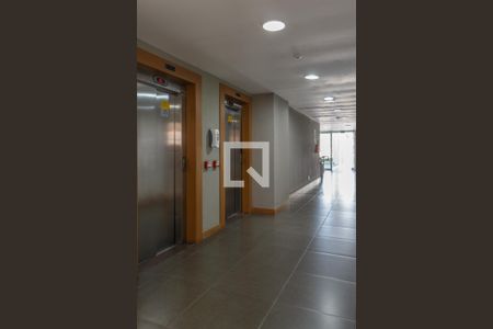 Apartamento à venda com 70m², 2 quartos e 1 vagaHall social