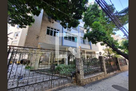 Apartamento à venda com 133m², 3 quartos e 1 vaga Apartamento à venda com 133m², 3 quartos e 1 vagaFachada