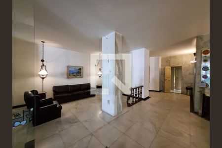 Apartamento à venda com 133m², 3 quartos e 1 vaga Apartamento à venda com 133m², 3 quartos e 1 vagaHall